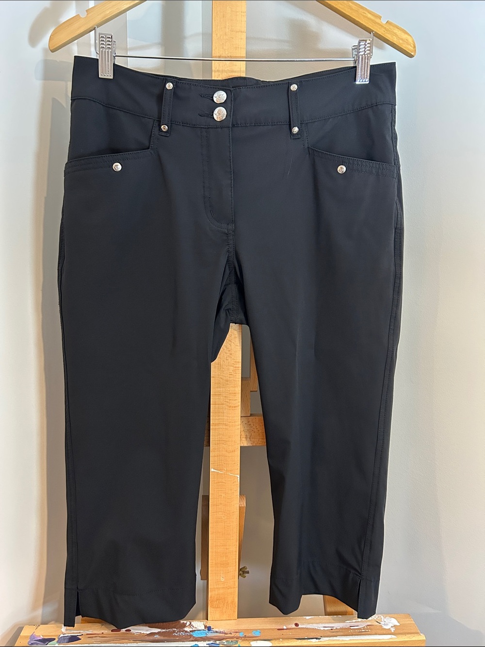 Daily Sports Black Miracle Stretch Athletic Cropped Pants